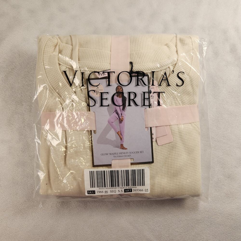 Victoria's Secret Waffle Henley Jogger Pajamas - Off White Cream - Small Short